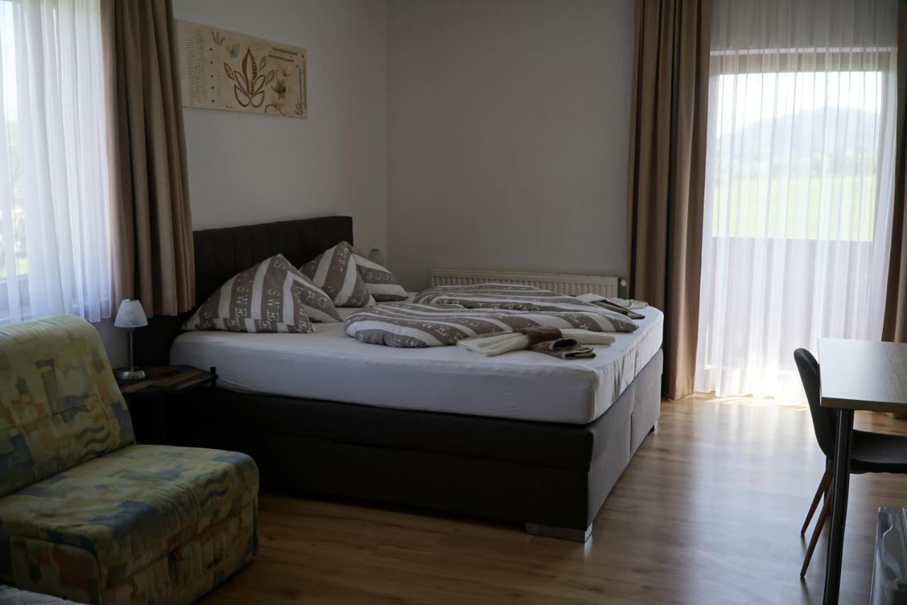 Pension-Ferienwohnung Rotar Faak am See Eksteriør billede